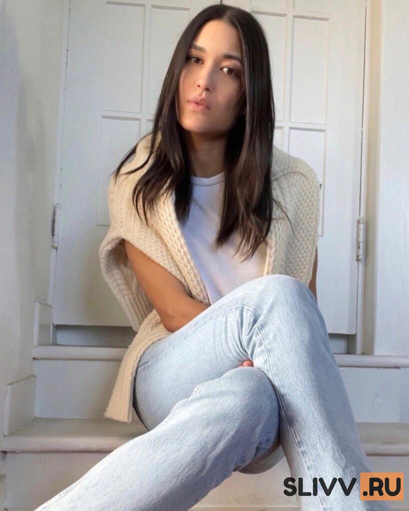 Julia Jones