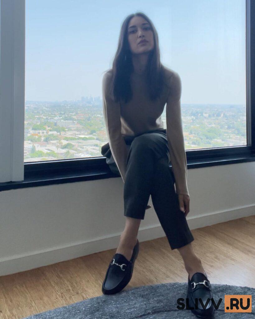 Julia Jones