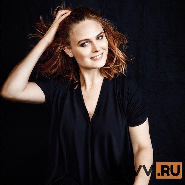 Emily Deschanel